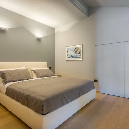 Someraro Sleeps 10 Pool Air Con Wifi Stresa